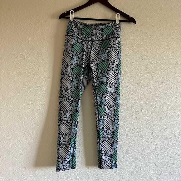 Free People Movement Your Corner Lose Control Printed Bra and Leggings Set Small - Picture 8 of 14